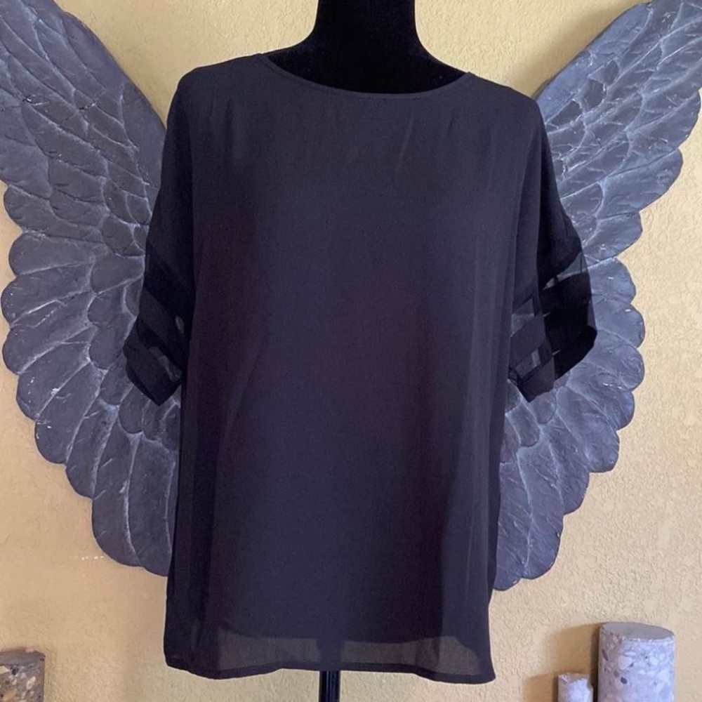 Shein New Oversized Tee Shirt With Mesh On Sleeves